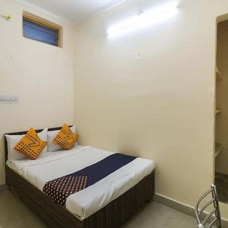Spot On Negi Home Stay Dehradun Eksteriør billede