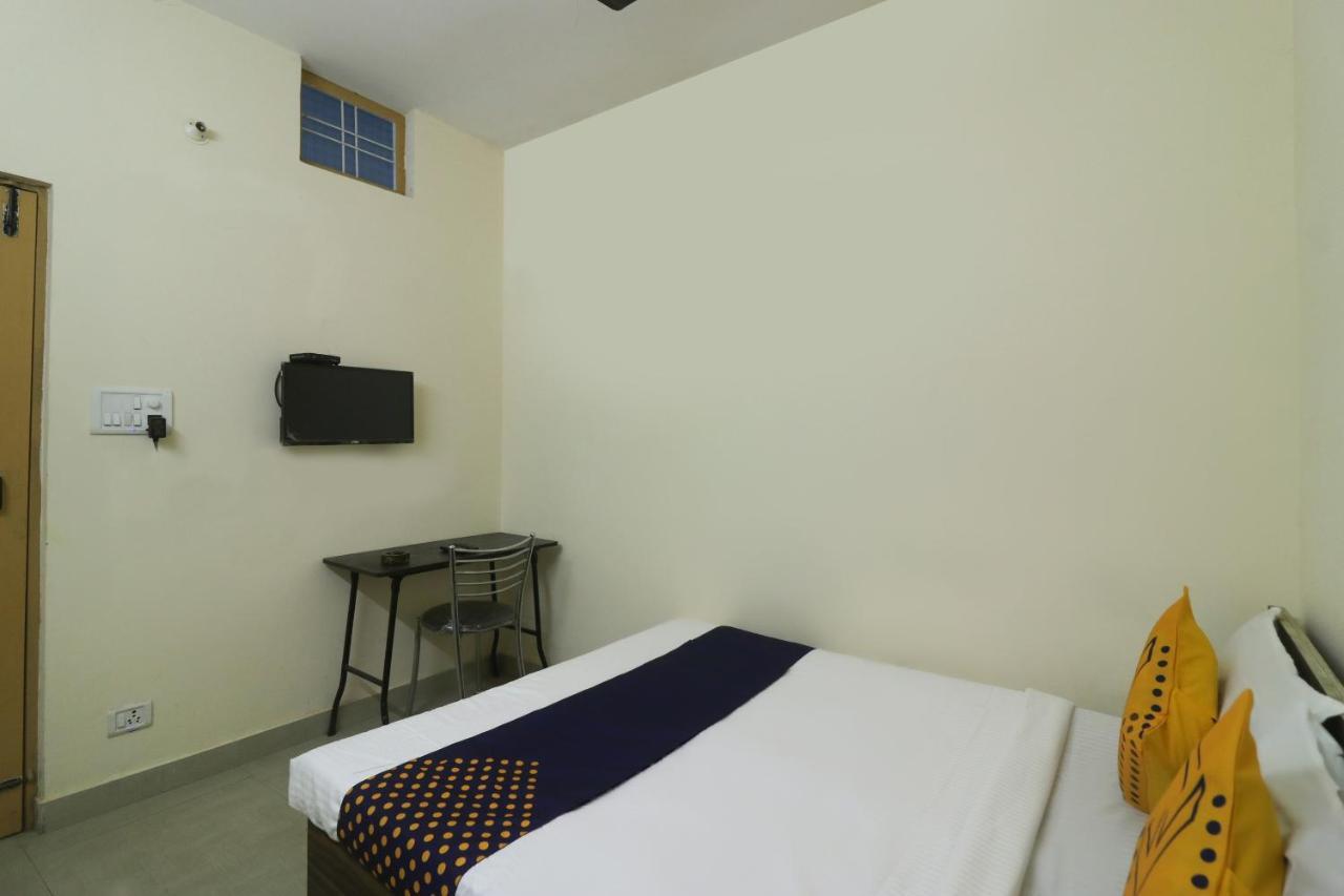 Spot On Negi Home Stay Dehradun Eksteriør billede
