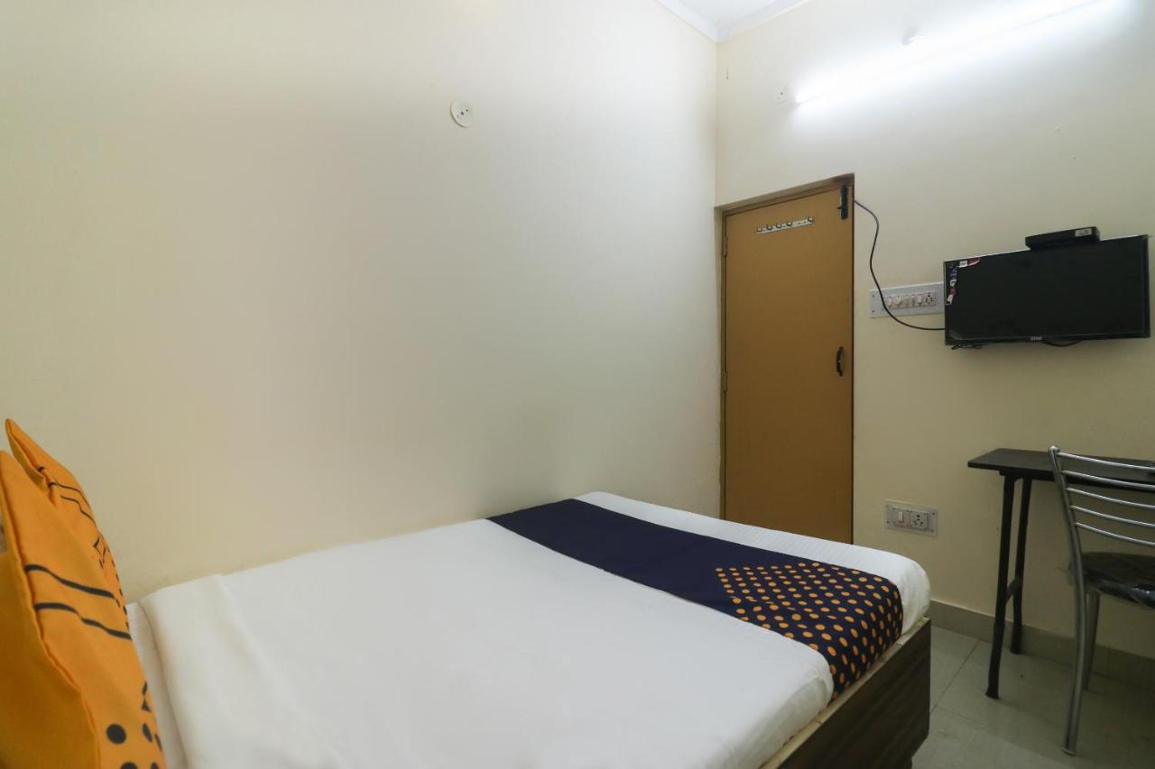 Spot On Negi Home Stay Dehradun Eksteriør billede